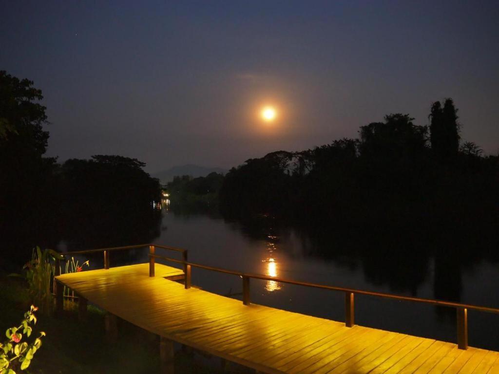 Ruen Maihom Riverside Cottage Kanchanaburi Exterior foto