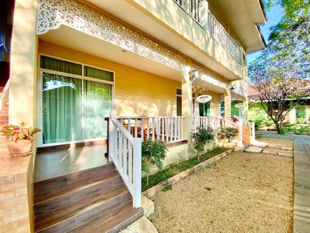 Ruen Maihom Riverside Cottage Kanchanaburi Exterior foto